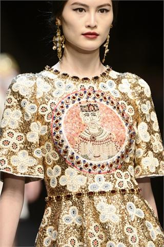 Trend Alert s/s 2013 - Sacred fashion