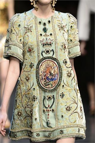 Trend Alert s/s 2013 - Sacred fashion