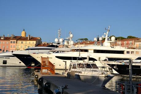 A Saint Tropez... La luna si desta con TE!