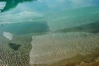 La diga di cartapesta. Il Lago Castel.