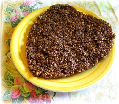 TORTA CON RISO SOFFIATO E MARS