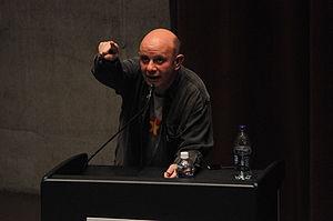 English: Nick Hornby giving a public reading a...
