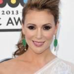 Alyssa Milano: Ottieni il suo look in soli 15 minuti