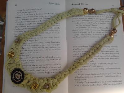 Da t-shirt a collane. Le statement necklace che vanno tanto di moda questo inverno!