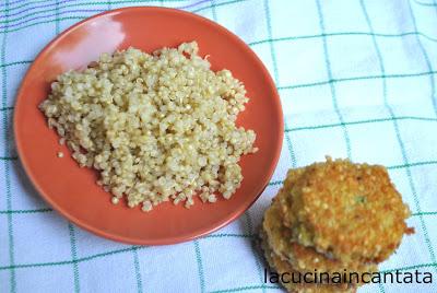 frittelle di quinoa....una bella novita' per tutti..e gluten free!!