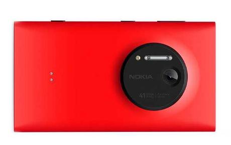 Nokia Lumia 1020 in arrivo in Italia
