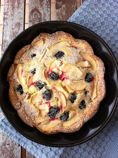 TORTA AL MASCARPONE CON MELE E MORE AL LIMONE