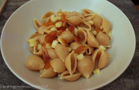 Conchiglie integrali con bottarga e sedano