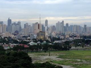 Tra l'alba ed il tramonto a Manila.