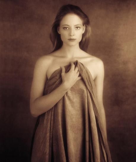 Photoshoot-Joyce-Tenneson-jodie-foster-33093716-2021-2400