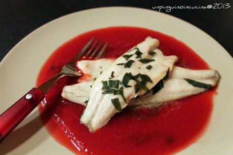 Branzino al forno con salsa ai fichi d'India