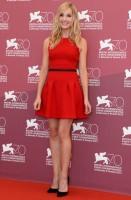 joanne froggatt - camilla and marc resort 2014 (scarpe e clutch christian louboutin)