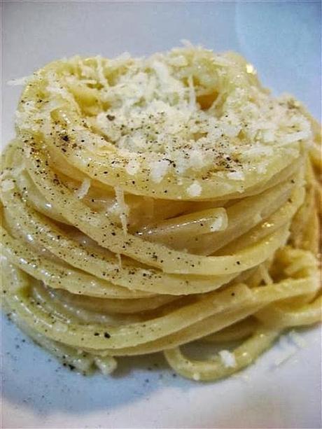 spaghetti alla carbonara presentazione