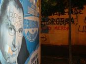 politici come graffitari: sono delle peggiori sciagure infestanti nostri quartieri! dove passano loro insozzano tutto! votate fare?