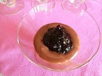 Mousse di cioccolato con mirtilli