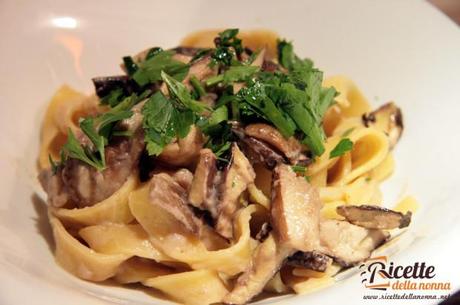 tagliatelle funghi porcini