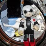 Kirobo, il robot astronauta telefona alla Terra (video)