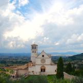 Assisi, poca spiritualità ma molta bellezza