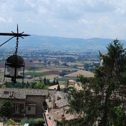 Assisi, poca spiritualità ma molta bellezza