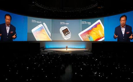 01 Samsung Galaxy Gear smartwatch Samsung UNPACKED 2013 Episode 2   video integrale dellevento