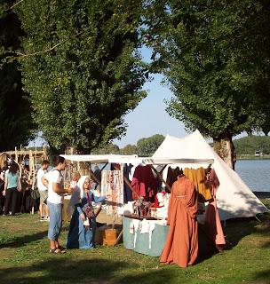 Fiera sul lago