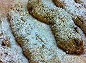 mille forme dell'amore: biscotti crusca avena nocciole uvetta