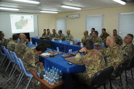 Afghanistan/ Il comandante del Comando Operativo di vertice Interforze visita il contingente militare italiano