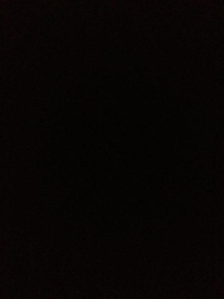 Nero…
come non coloreAssenza di emozioni o forse emozioni troppo forti per essere spiegate con le paroleè l’essere così lontani o l’avere coscienza della lontananza che in una frazione di secondo cambia tuttoNon riconosco i luoghi, non vedo le persone, non rispetto me stessoma resta la consapevolezza che finirà. 