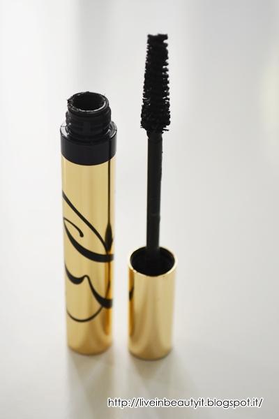 Estée Lauder, Sumptuous Extreme Multiplying Volume Mascara - Review and swatches