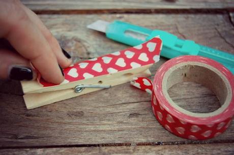 DIY: washi tape, instax mini and wooden clothespins