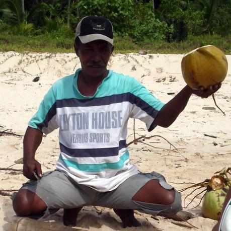 Viaggi in Indonesia: pesce e cocco