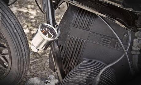 R45 cafe tracker by Luis Moto