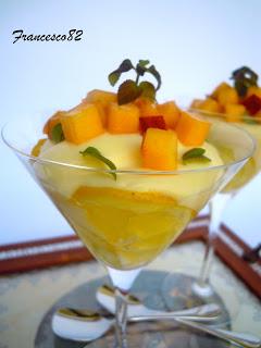 Mousse al limone con dadolata di pesche