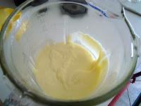 Mousse al limone con dadolata di pesche