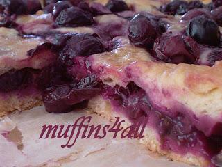 Schiacciata (ciaccia) con uva e rosmarino