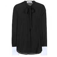 Chiedilo a S. : Lui...vuole rendere il suo stile più femminile