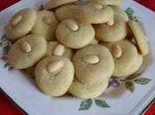 Ghorayebah dolce tipico paesi arabi fatto nocciole pistacchi.