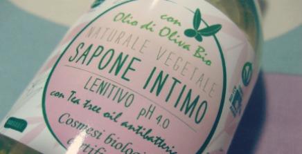 BIOLU' - Sapone intimo lenitivo (pH 4.0) biologico e vegano.