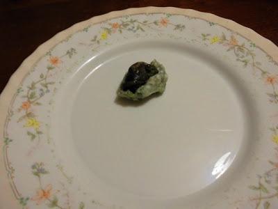 Cromesquis d'escargot au roquefort sur un velouté d'endive, cromesquis di lumache al roquefort su vellutata d'indivia