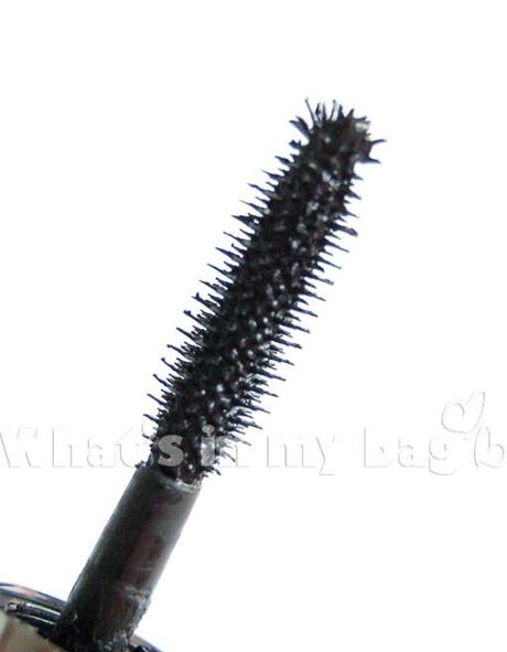 A close up on make up n°183: Benefit, They're Real Mascara