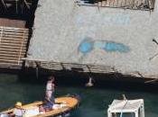 Costa Concordia: giallo graffito emerso dalle acque