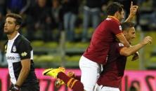 [VIDEO] La Roma vola con Totti in testa alla classifica: 3-1 in rimonta al Tardini