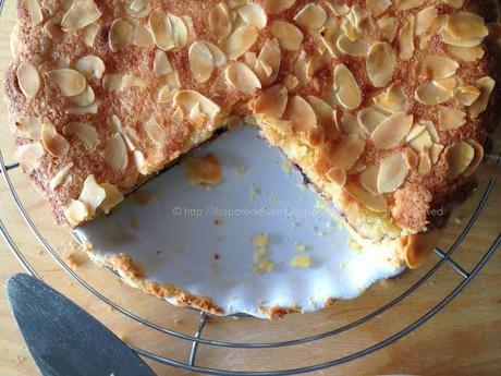 Crostata con crema frangipane, confettura di mirtilli e pesche... una dolcezza infinita!