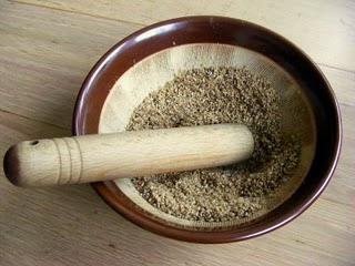 Gomasio (semi di sesamo e sale integrale): cos’è e come si prepara in casa?