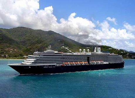 Porto di Olbia: maiden call per la Noordam di Holland America Line