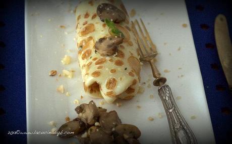 Roll di crépe integrali con Prosciutto Cotto, champignon all'origano fresco e nocciole per MondoSnello Rovagnati