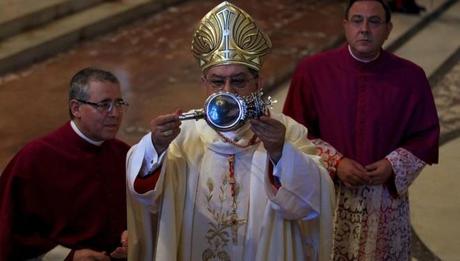 Napoli, il miracolo di San Gennaro si è ripetuto