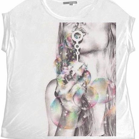 Dita incrociate per #designyourtshirt di TALLY WEiJL!