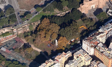Cantiere Metro C a San Giovanni: perché tagliare alberi che potevano essere trapiantati? Sulla destra l'area di Via Sannio com'era prima del cantiere