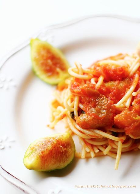 SPAGHETTONI (BENEDETTO CAVALIERI) AL SUGO DI FICHI